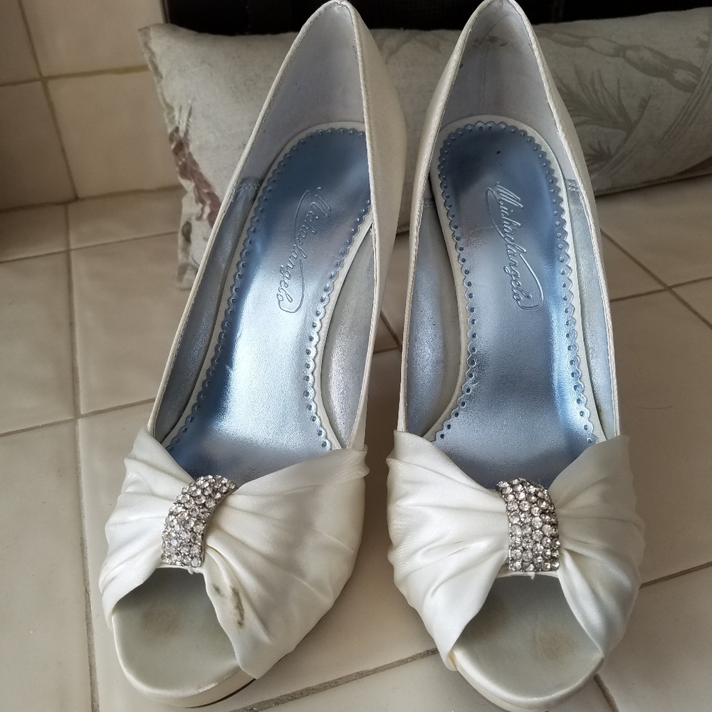Michaelango Diana Ivory Peep Toe Bridal Heels